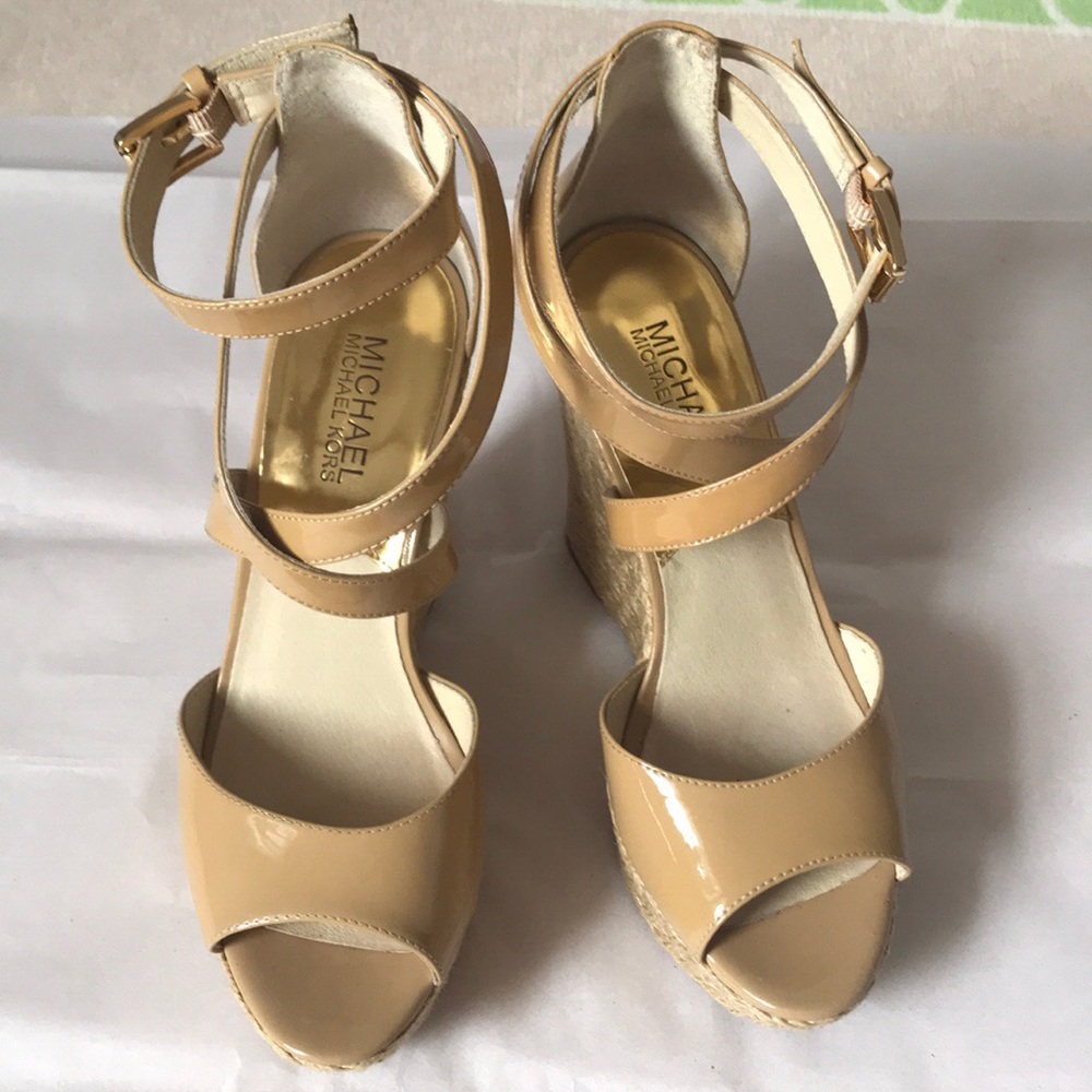 Michael Kors patent leather wedges - Picture 2 of 10